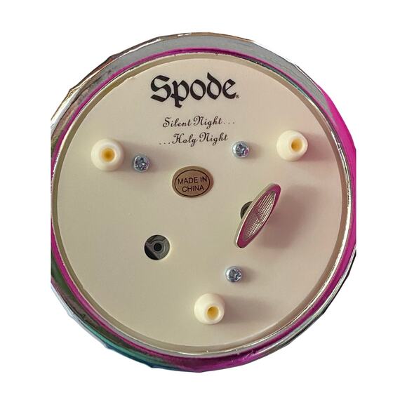 Spode Musical Snow Globe Christmas Tree - Picture 3 of 5